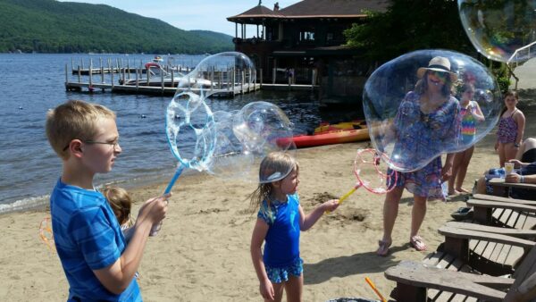 Epic Bubble Activities / Strolling Bubbles - Image 4